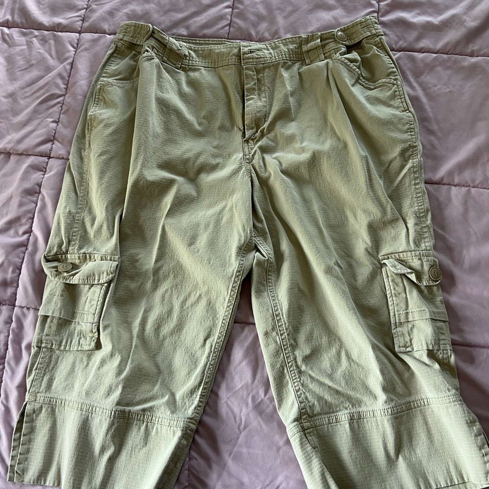 Dress Barn Vintage Olive Green Capris